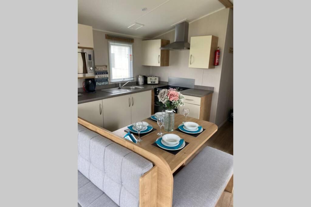 Three Bedroom Caravan Camber Extérieur photo
